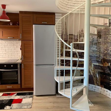 Lovely Penthouse With An Indoor Fireplace 소피아 외부 사진